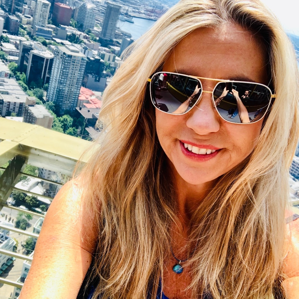Meet your Posher, Stephanie